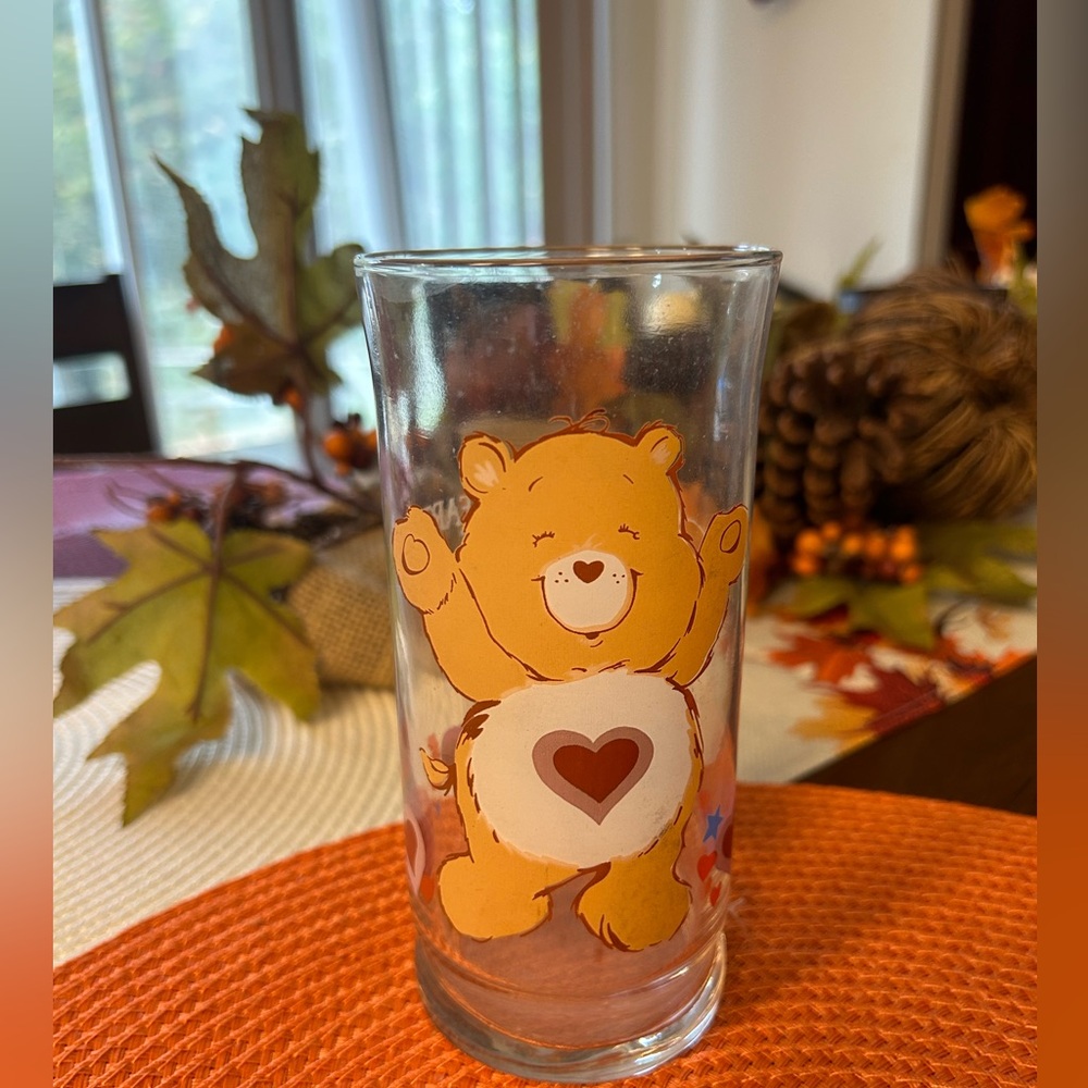 1983 Care Bear Pizza Hut drinking glass Tenderheart